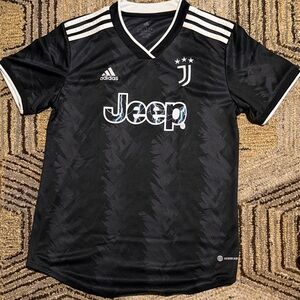Adidas Women's Soccer Juventus 22/23 Away Jersey
 Soccer Small LIKE NEW